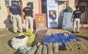 Dos prófugos tras incautación de marihuana en Pdte. Franco