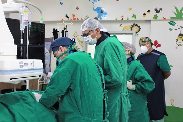 Salud Pública destaca intervenciones endovasculares de alta complejidad en el Acosta Ñu - San Lorenzo Hoy