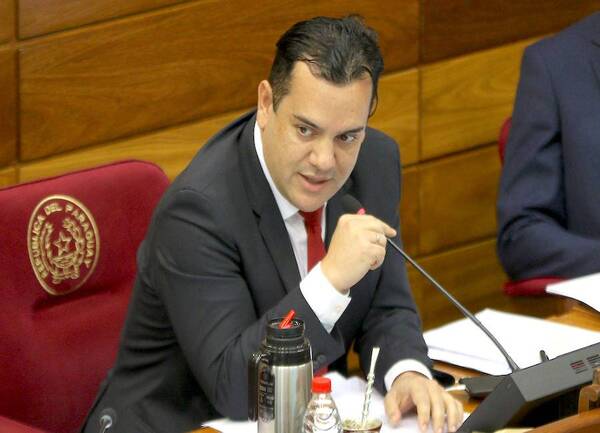 Diario HOY | Abdo también bajó línea para la unidad, informan en Fuerza Republicana
