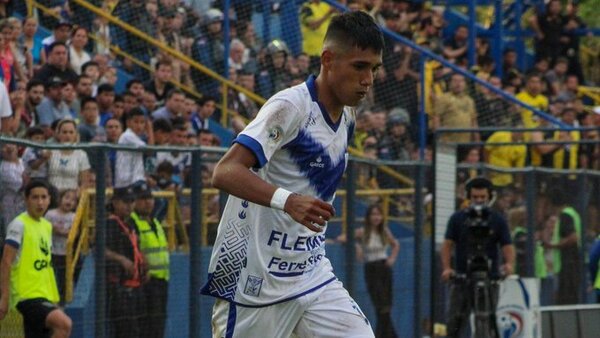Fredy Vera se presentó a entrenar en Sportivo Ameliano