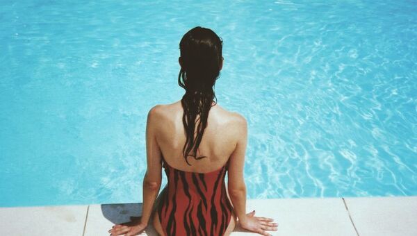 Bronceado pero sano: Bloqueador y evitar prolongada exposición al sol para cuidar la piel