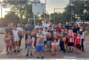 Escuelas municipales: Basquet, futsal, aerobic y mucho más sobre “21″ - Polideportivo - ABC Color
