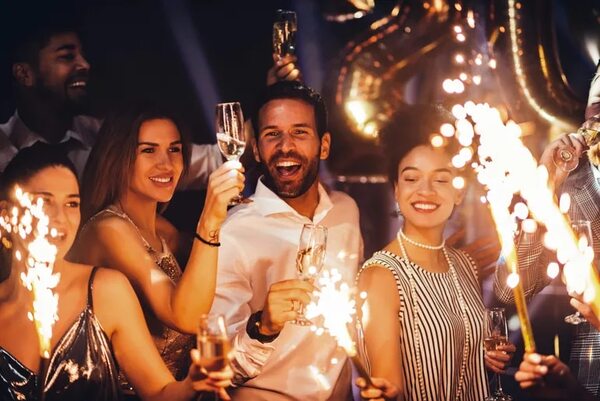 Se asoma el 2023 con estas propuestas para celebrar el Año Nuevo - Sociales - ABC Color