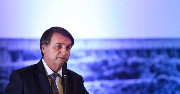 La Nación / Bolsonaro viajará a EEUU y no participará de la toma de posesión de Lula da Silva