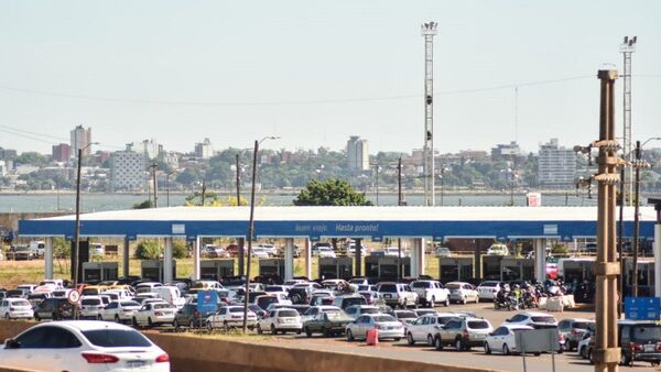 Movimiento en cruce Encarnación-Posadas generó demoras