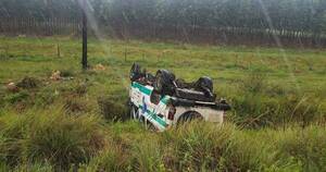 La Nación / Alta velocidad y baches habrían ocasionado el accidente de ambulancia en Caazapá