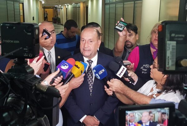 Pdte. del Congreso convocará al Contralor por pedir allanamiento en IPS ante presuntas irregularidades