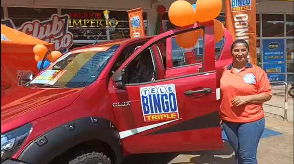 Telebingo Triple premió a ganadoras de una camioneta y de G. 50 millones - Radio Imperio