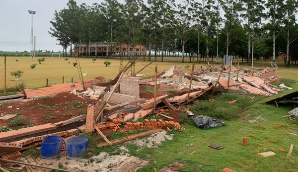 Menonitas derrumban escuela por propugnar apertura a “paraguayos”, denuncian - Noticiero Paraguay