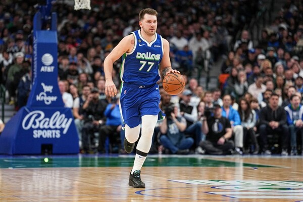 Diario HOY | Doncic logra histórico triple-doble en épico triunfo de Mavericks