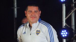 Riquelme se lanza a la carrera por la presidencia de Boca Juniors