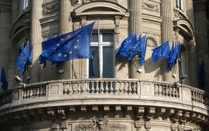 Paraguay afirma que UE pausó donación de 8 millones de euros para educación - Revista PLUS