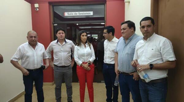La dupla Peña-Alliana se reúne con candidatos a gobernadores por HC – Prensa 5