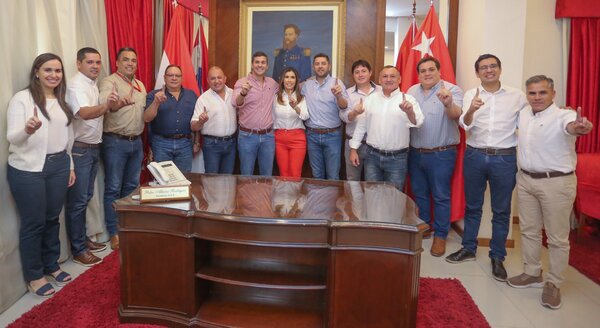 Diario HOY | “Seré el primero en trabajar por la Lista 1”, anuncia Peña tras reunión con candidatos