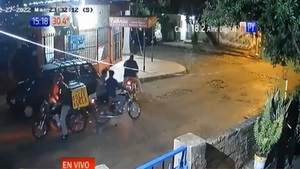Motochorros asaltan a un delivery en Lambaré - Paraguaype.com