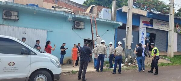 Tras demorada intervención cortan suministro de energía de un depósito - ABC en el Este - ABC Color