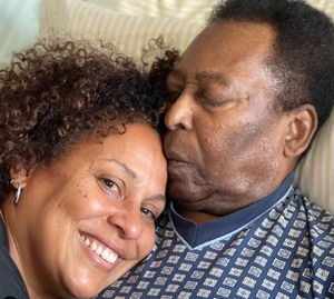 Hija de Pelé: “A veces hay mucha tristeza y desesperación” - Unicanal