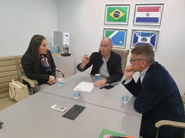 Firma para el inicio del proyecto de Revitalización de la Línea Internacional entre Pedro Juan y Ponta Porâ