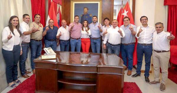 La Nación / Candidatos a gobernadores por HC destacan compromiso de unidad