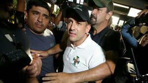 Fue detenido líder opositor de Santa Cruz, Luis Camacho