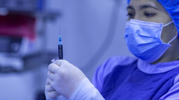 Desde la primera quincena de enero aplicarán refuerzo anual anti-Covid