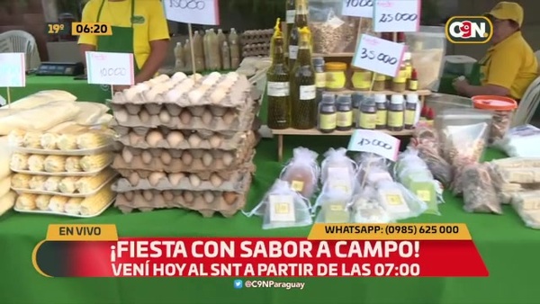 Feria de la agricultura familiar en la Explanada del SNT - C9N