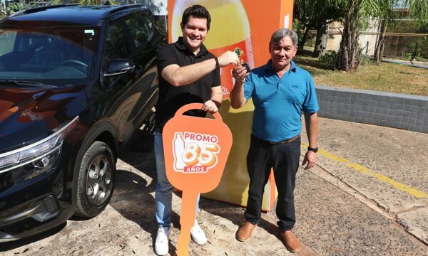 Pulp celebró sus 85 años reglando una camioneta, viajes y muchos millones.