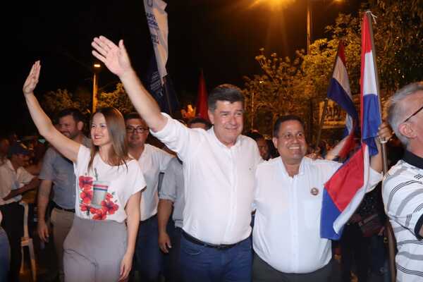 Diario HOY | Liberales renuncian a apoyar al candidato de Efraín en Ñeembucú