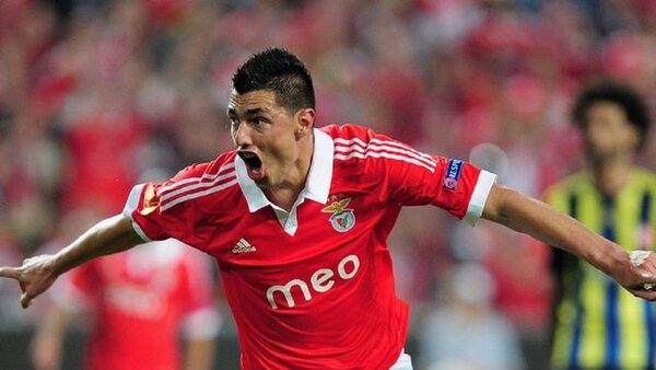 La Europa League recuerda a Óscar Tacuara Cardozo