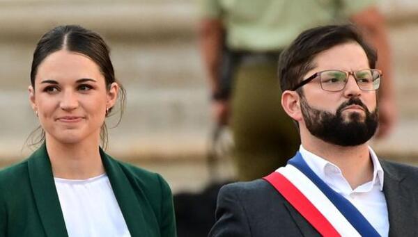 La pareja de Boric elimina las funciones institucionales de la primera dama en Chile