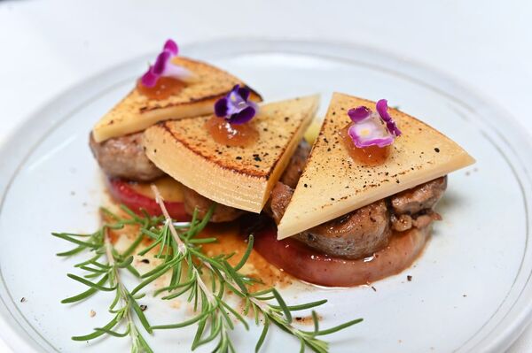 Cerdo con salsa de manzana: para un plato protagonista en la mesa