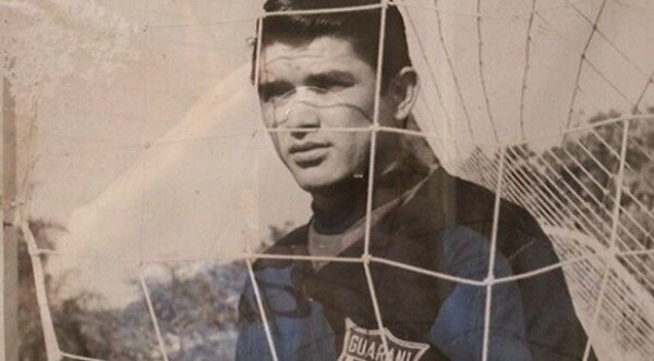 El arquero paraguayo que le atajó un penal a Pelé: 'Falleció el mejor de todos los tiempos'