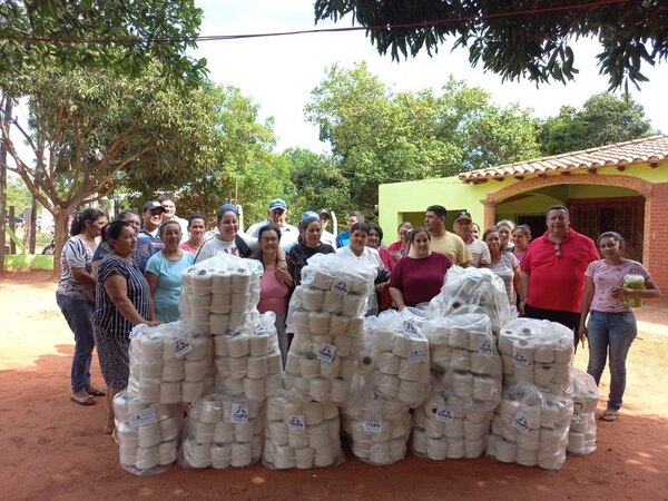 ITAIPÚ permite que artesanos carapegueños puedan incrementar ventas en esta época festiva