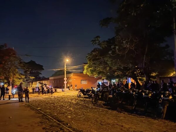 Pelea entre vecinos en el barrio San Vicente termina con un detenido - Nacionales - ABC Color