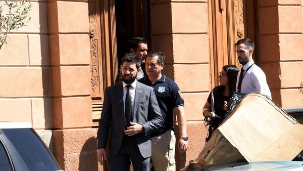 Dos policías habrían pedido coima de G. 3 millones para soltar a una mujer
