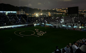 Diario HOY | El estadio Vila Belmiro de Santos se apaga en recuerdo a Pelé