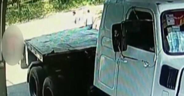 La Nación / Hombre muere aplastado por un camión en Mariano Roque Alonso