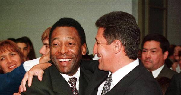 La Nación / Pelé contra equipos paraguayos