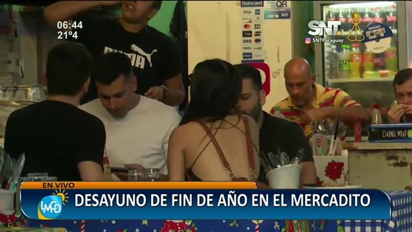 Desayuno de fin de año en el mercadito - SNT