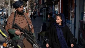 La ONU condena el veto del Gobierno talibán a las mujeres que trabajan en las ONG