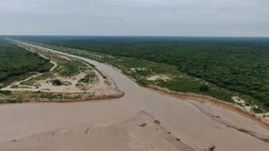 MOPC adjudicó a tres firmas la canalización del Pilcomayo por G. 75.000 millones  - Economía - ABC Color