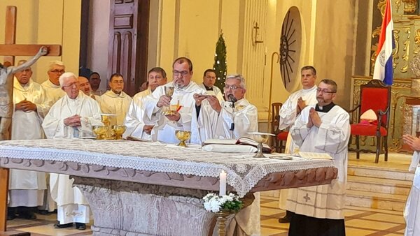 “La familia es el núcleo fundamental en el que se basa su propia existencia y subsistencia” | 1000 Noticias