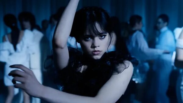 La “Merlina” rusa que emuló el baile de Jenna Ortega - Soy un viral - ABC Color