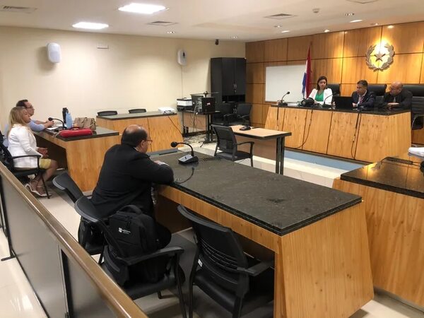 Condenan a exfuncionario municipal por acoso sexual - ABC en el Este - ABC Color