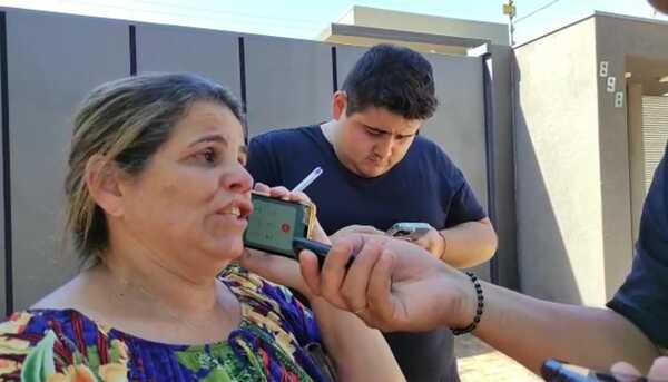 Ciudadanos brasileros sufren robo de vehículo en el barrio Guarani