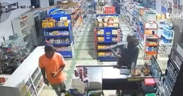 La Nación / Ola de inseguridad: comerciante fue víctima de robo agravado en PJC