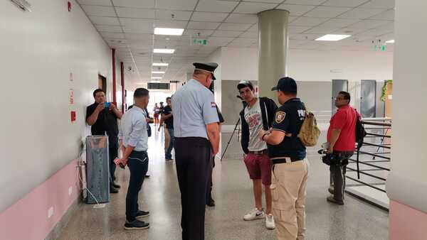 Denuncian robo de una bebé recién nacida en el Hospital San Pablo - Megacadena — Últimas Noticias de Paraguay