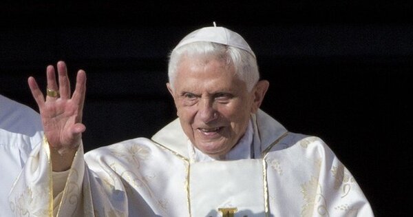 Vaticano informa que empeora salud de Benedicto XVI