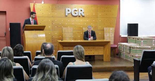 La Nación / Procuraduría recibió 70 equipos informáticos para delegados y administrativos