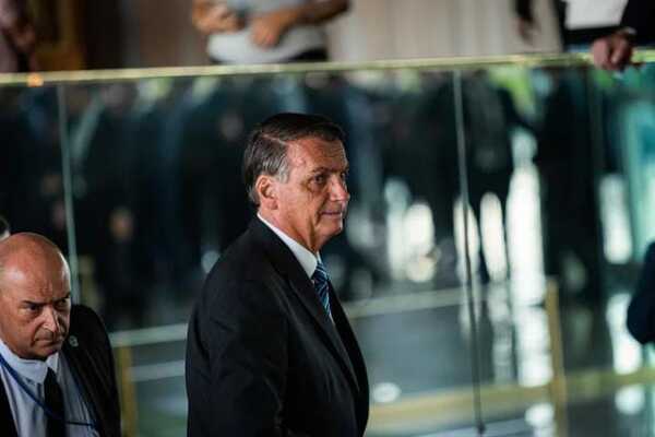 Jair Bolsonaro viajó a Estados Unidos a dos días de la investidura de Lula da Silva